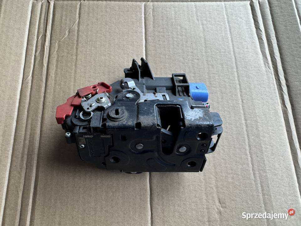 VW GOLF 5 ZAMEK DRZWI LEWY TYŁ GOLF V 7L0839015 Kłodzko