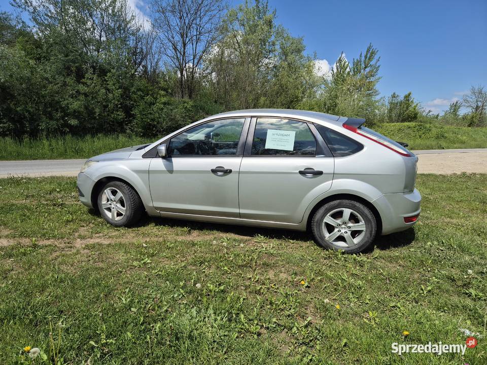Ford Focus 16 benzyna salon Polska Dębica