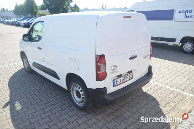 TOYOTA PROACE CITY 2020 149900 ccm 130 Rok produkcji 2020 Warszawa