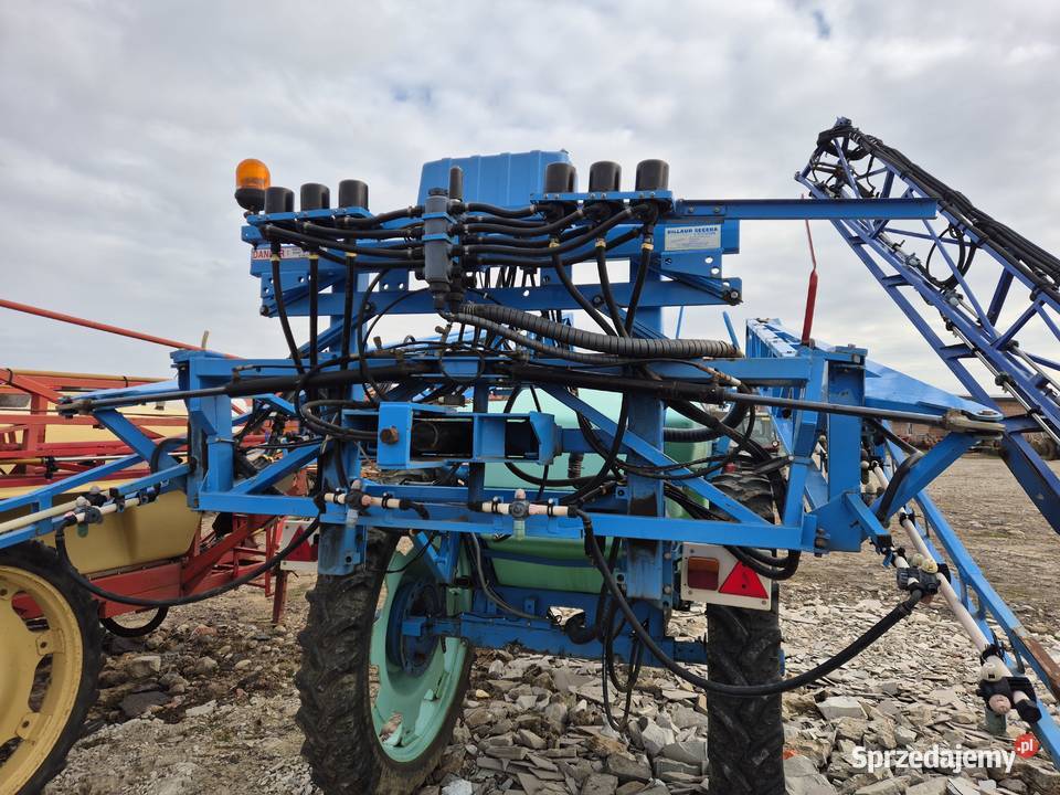 Opryskiwacz ciągany Blanchard ALUMINIOWE RAMIONA Okrzeja