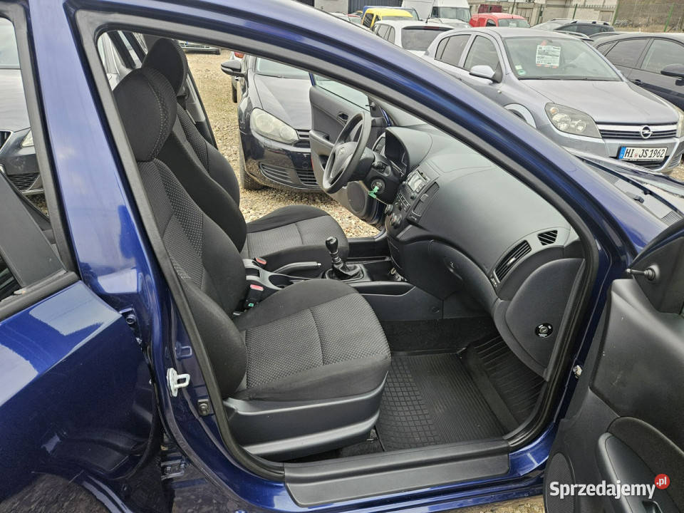 Hyundai i30 Opłacony Zdrowy Zadbany Serwisowany niebieski