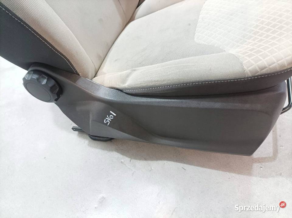 FOTELE PRZÓD TYŁ KOMPLET EU Ford Tourneo Courier