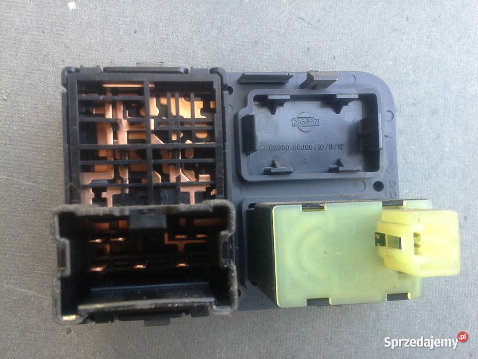 Nissan Almera N16 Przełącznik panel regulacji panele sterowania, przełączniki Dębno