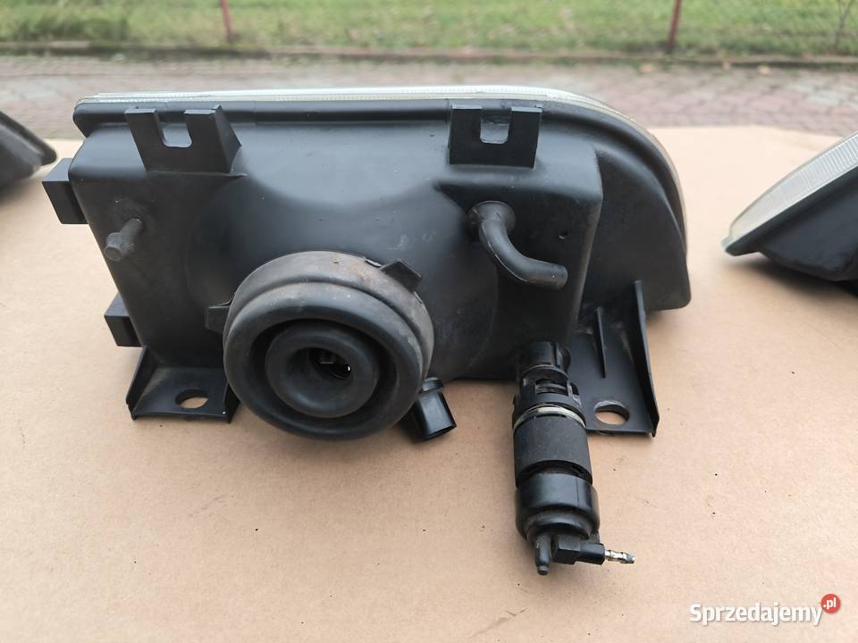 Polonez Caro lampy przednie podkarpackie