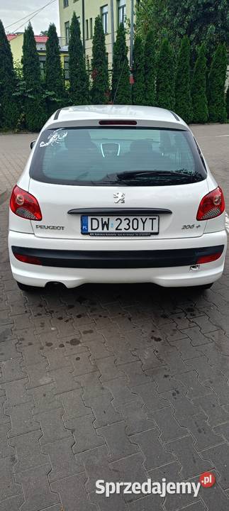 Zadbane Peugeot 206 2011 14 Benzyna Niski elektryczne szyby dolnośląskie Wrocław sprzedam