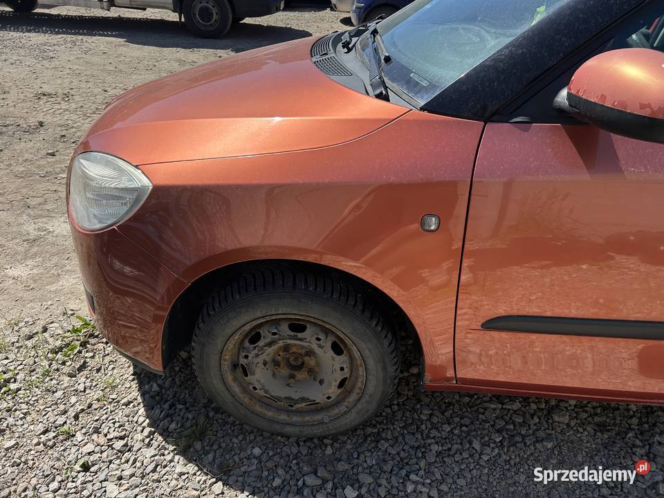 Błotnik błotniki lewy prawy Skoda Fabia II różne osobowe świętokrzyskie Bodzentyn