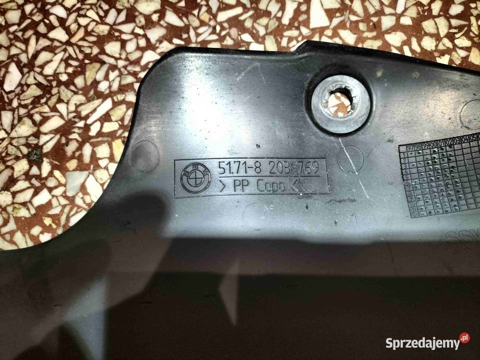 Osłona wnęki koła lewa tylna BMW E46 SEDAN osobowe Poręba