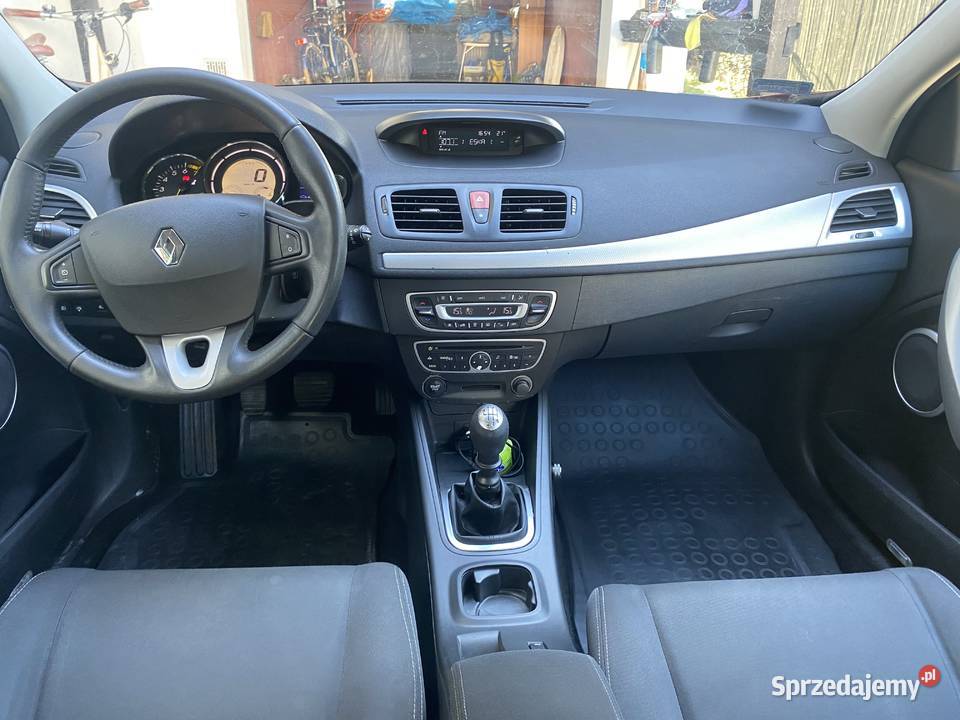 Renault Megane III coupe przebieg 107 krajowy aluminiowe felgi śląskie sprzedam