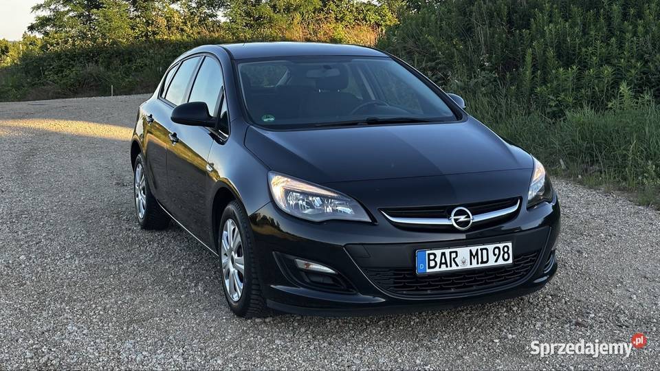 Opel Astra J 14 100 Klima Tempomat Nowy Rozrząd ESP Astra Strzegom sprzedam