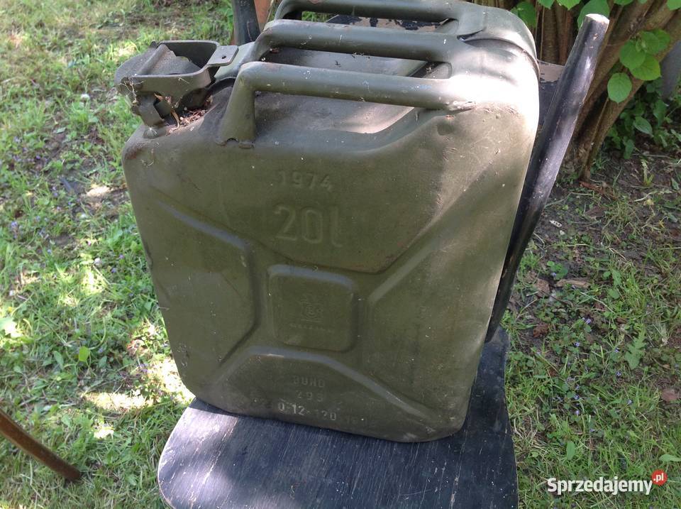 Stary Karnister na benzyne 20 L 1974 lubuskie Nowa Sól