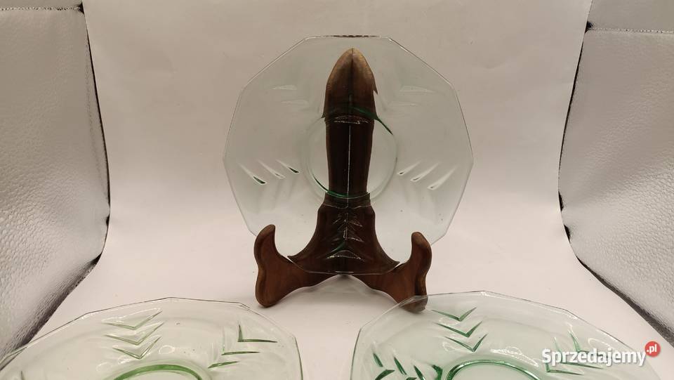 Szkło zielone cztery talerzyki podstawki Zamość