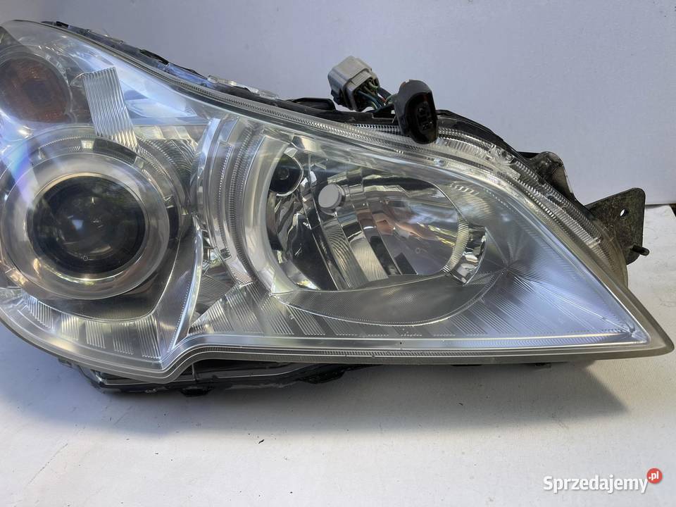 SUBARU LEGACY OUTBACK XENON PRAWA LAMPA PRZÓD