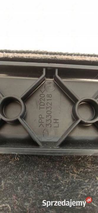 VOLVO V60 CC BOCZEK BAGAŻNIKA LEWY 31462600