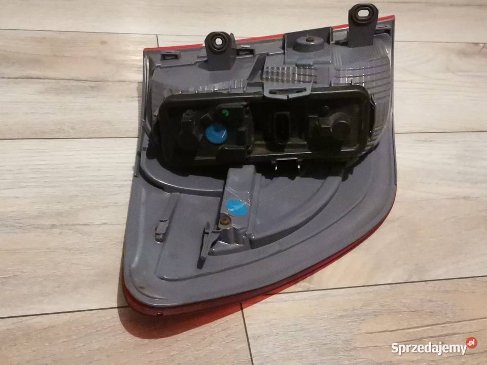 BMW X3 F25 1015 PRAWA LAMPA W BŁOTNIK TYŁ Międzychód sprzedam