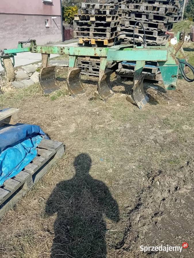 Pług wahadłowy famarol