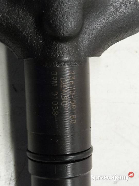 WTRYSKIWACZ 236700R180 20 D4D Toyota Avensis II