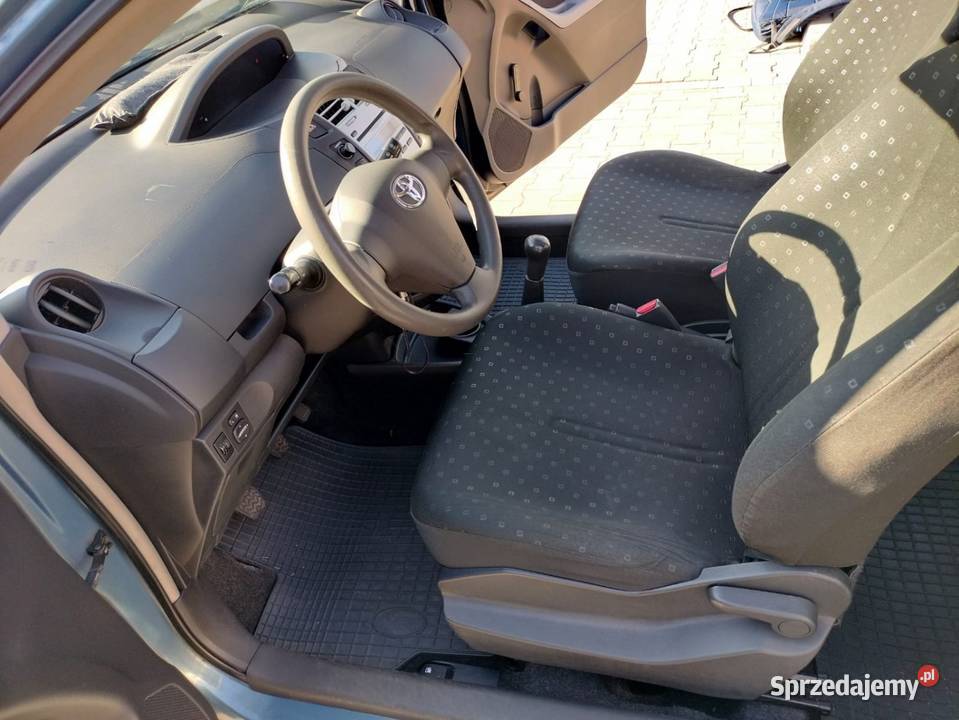 Toyota Yaris 13 VVTi polski salon ABS Włocławek