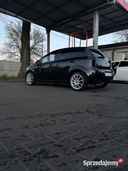 Fiat Punto 12 13 MultiJet 100 20132014 147 000 5 147000km śląskie Czeladź