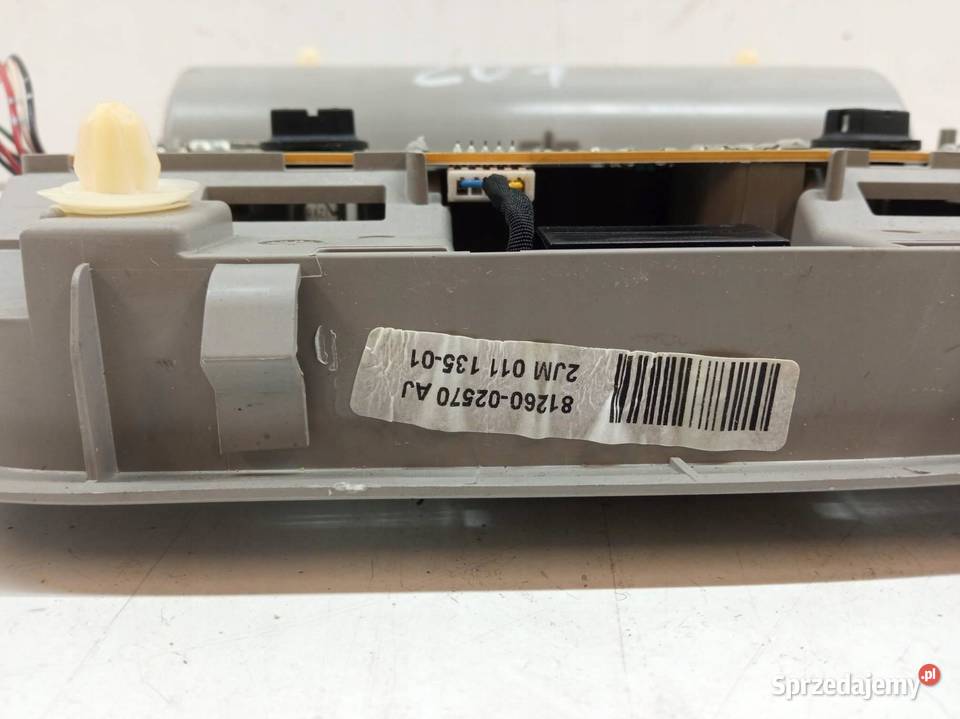 LAMPKA PODSUFITKI E18 8126002570AJ Toyota Auris