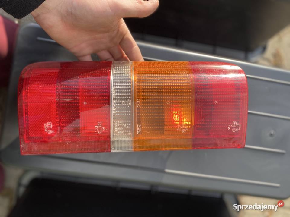 NOWA Oryginalna Lampa Tylna Prawa Ford Transit Lampy tylne Kamocin