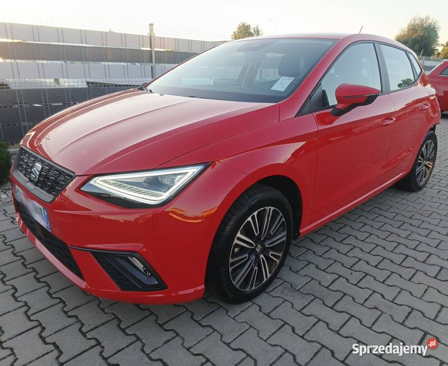 Seat Ibiza uszkodzony full LED Kawęczyn sprzedam