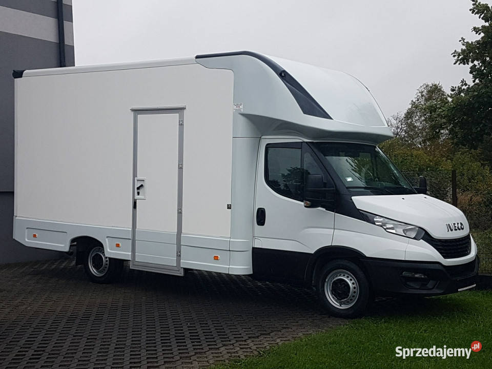 Iveco Daily KONTENER NISKOPODŁOGOWY 443x223x243 bluetooth Poręba