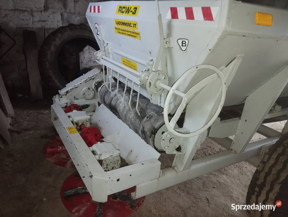 Rozsiewacz wapna RCW Radzyń Podlaski