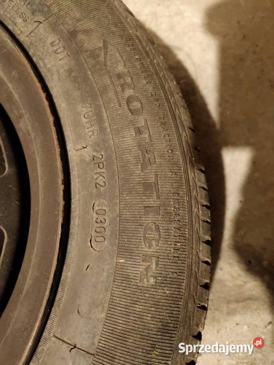Koła stalowe 14x6jj z oponami letnimi Toyota Bielsko-Biała