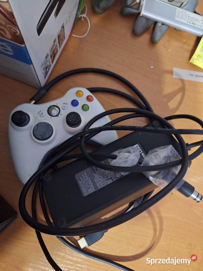 Xbox 360 z kinektem Dobruchna sprzedam