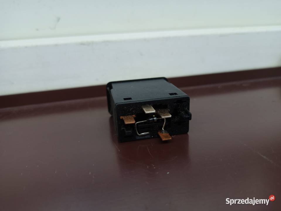 BMW E30 przycisk przełącznik podgrzewania szyby Sieradz