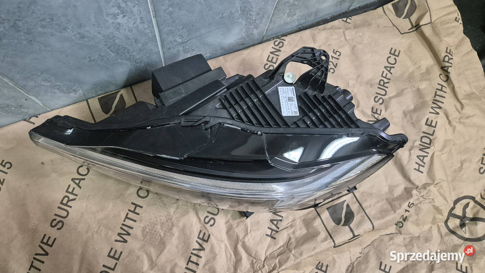 Lampa lewa Volvo XC60 II 2 lift wersja Bielsko-Biała