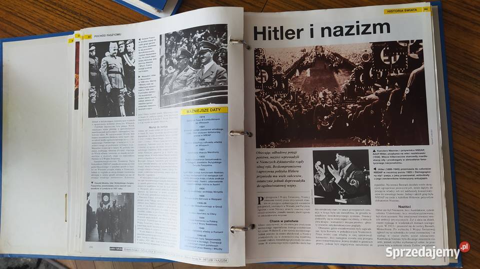 Świat WiedzyKomplet 7 segregatorów Warszawa