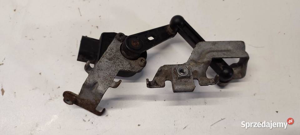 VOLVO XC40 CZUJNIK POZIOMOWANIA LEWY TYŁ sprzedam