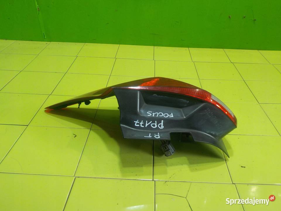 FORD FOCUS MK3 11r lampa prawa tyl Suków sprzedam