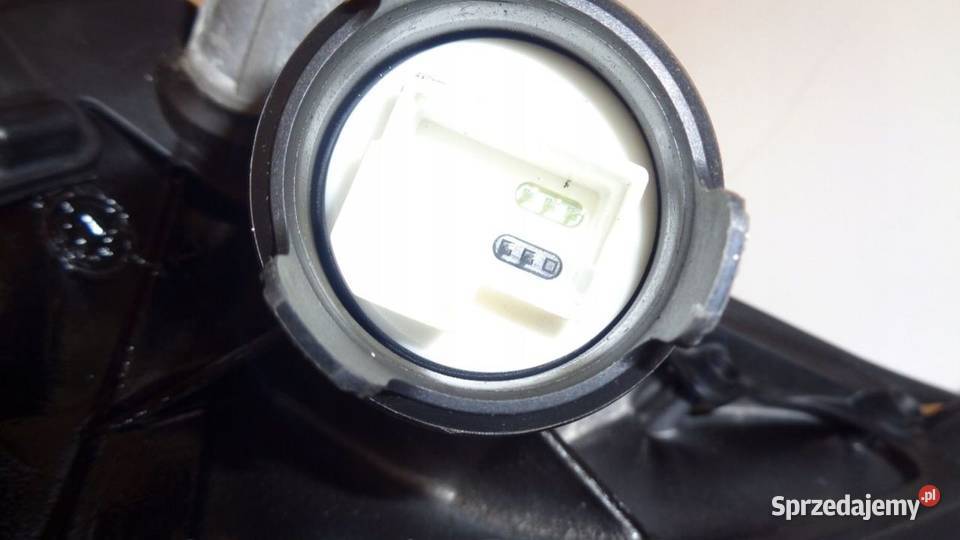 LUSTERKO PRAWE BMW 3 F10 F11 5PIN EUROPA 12R