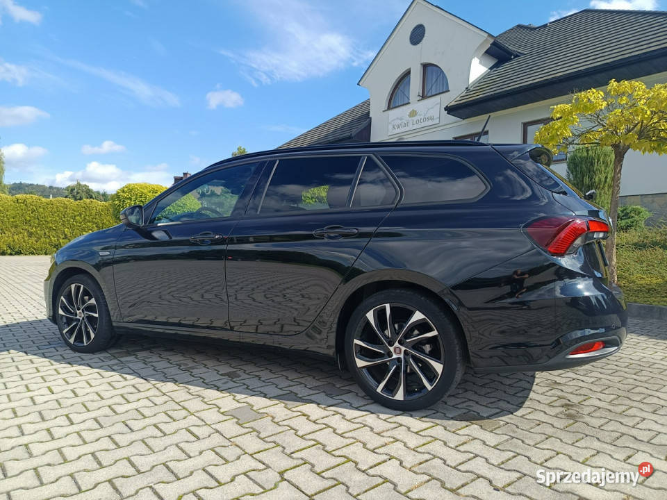 Fiat Tipo SDesign 14 TJet 120 super wyposażenie Zarejestrowany w Polsce Nowy Sącz sprzedam