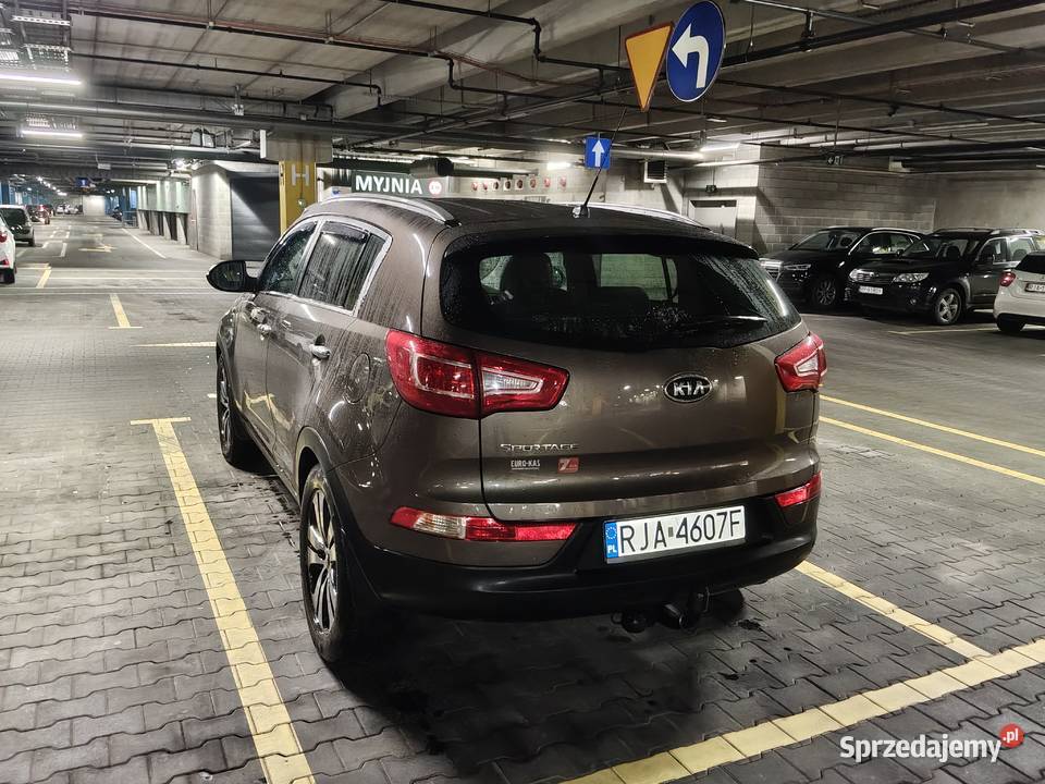 Kia sportage wersja wyposażenia L 16 136 1591cm3 Jarosław