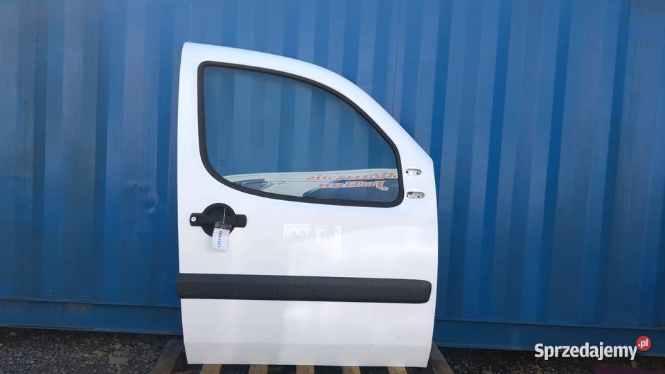 DRZWI PRZEDNIE PRAWE FIAT DOBLO 0010 NO V224185 śląskie Bielsko-Biała