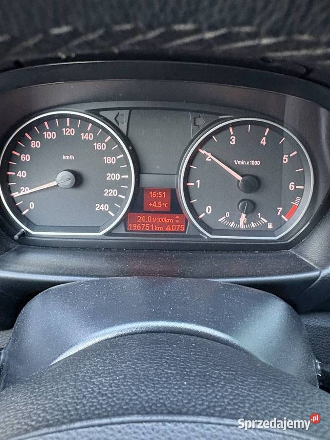 BMW seria 1 20 benzyna 2009r ABS Gorlice sprzedam