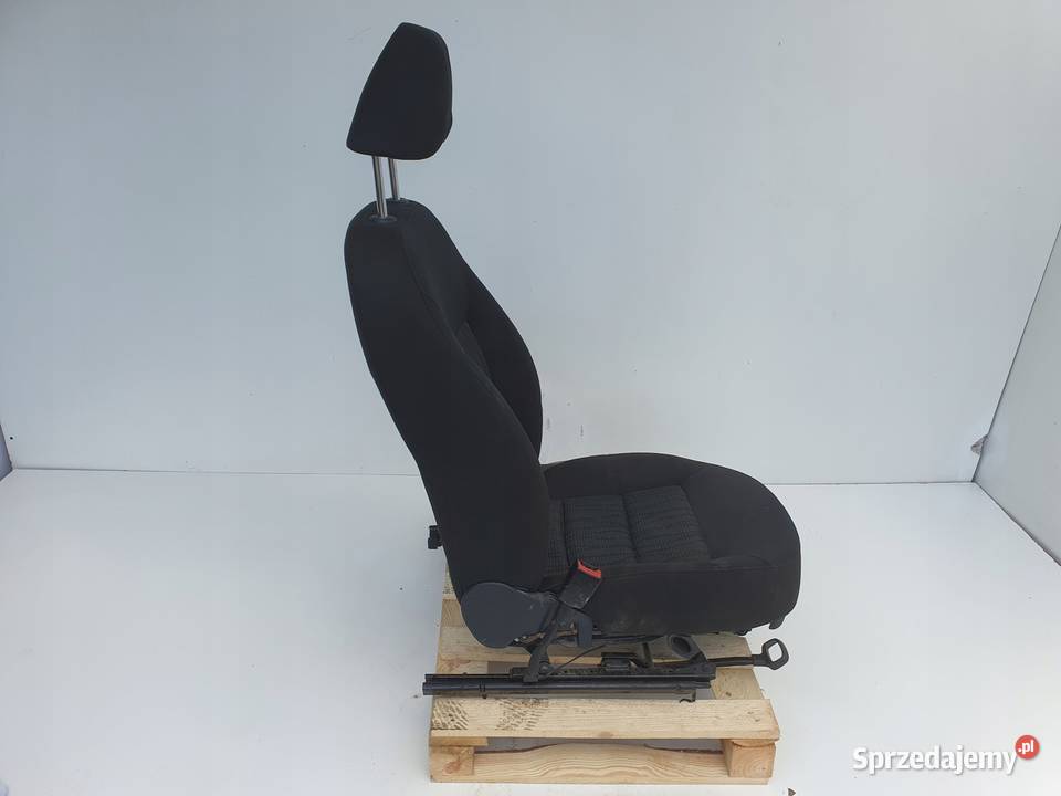 Skoda Octavia II FOTEL FOTELE KOMPLET FOTELI Rudka