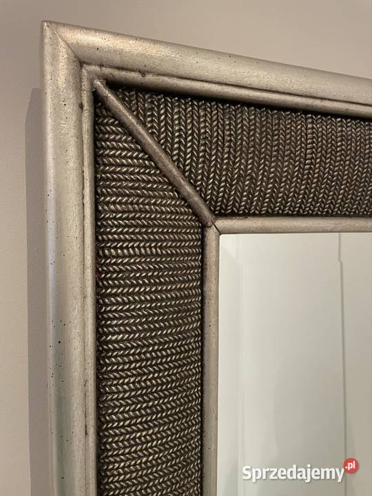 lustro w pięknie zdobiinej solidnej drewnianej mazowieckie