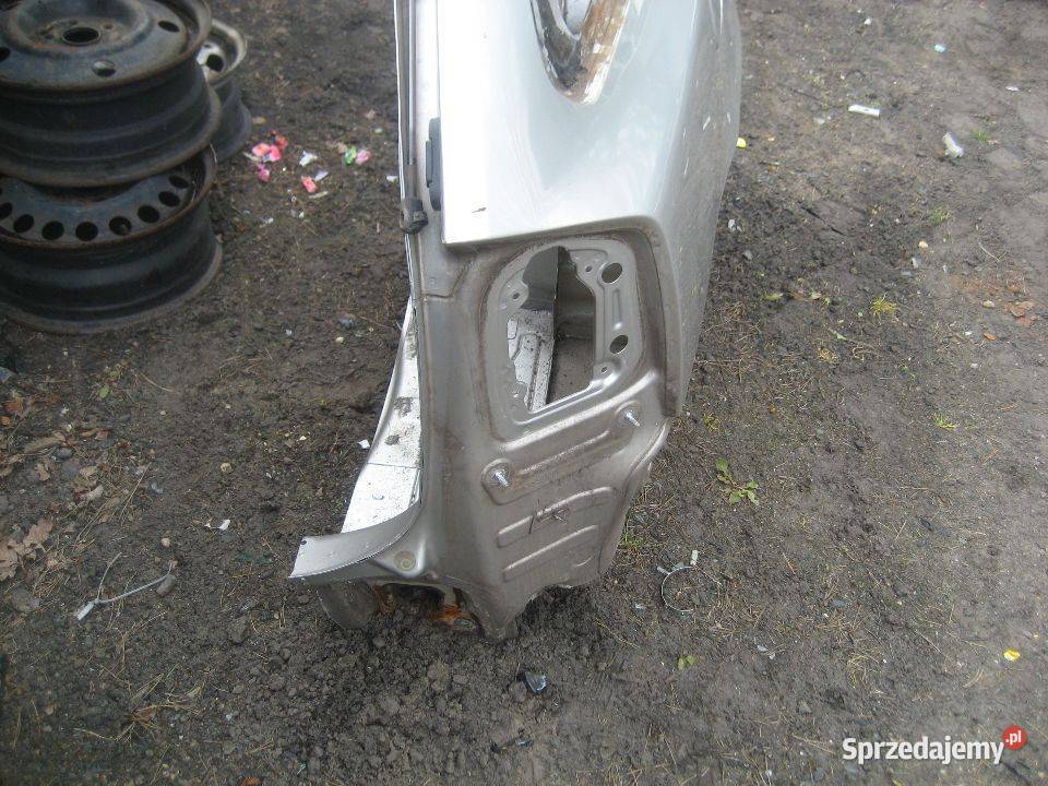 skoda octavia ii 2 kombi 0408r błotnik tył prawy Rakoniewice sprzedam