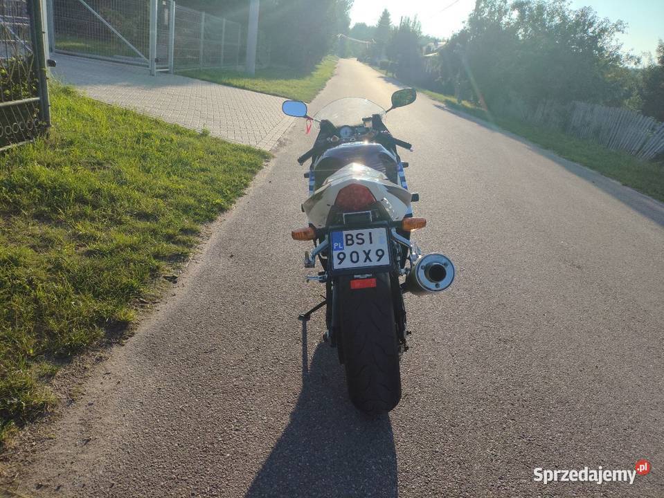 Suzuki GSXR 1000 perfekcyjny stan Niski przebieg sportowy Suzuki Siemiatycze