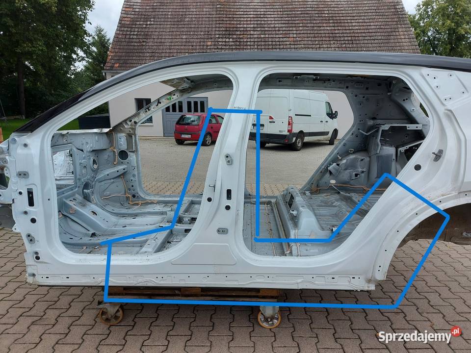 RENAULT Scenic ETech V 5 Słupek próg lewy BIXUI