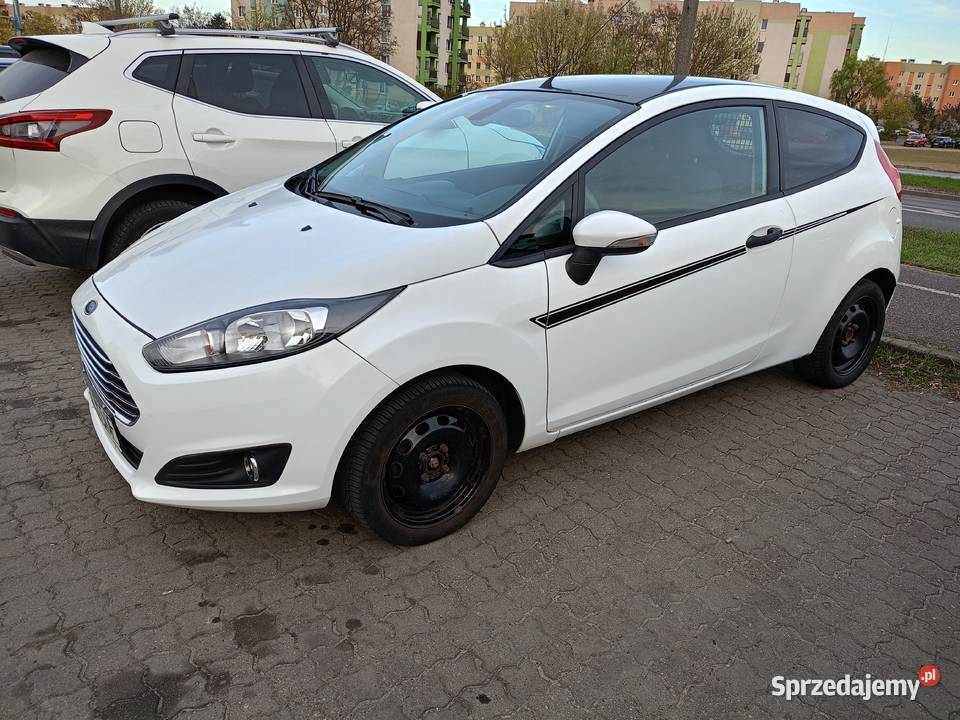 Ford Fiesta Van 2015 15 diesel VAT 1a nieuszkodzony Bydgoszcz