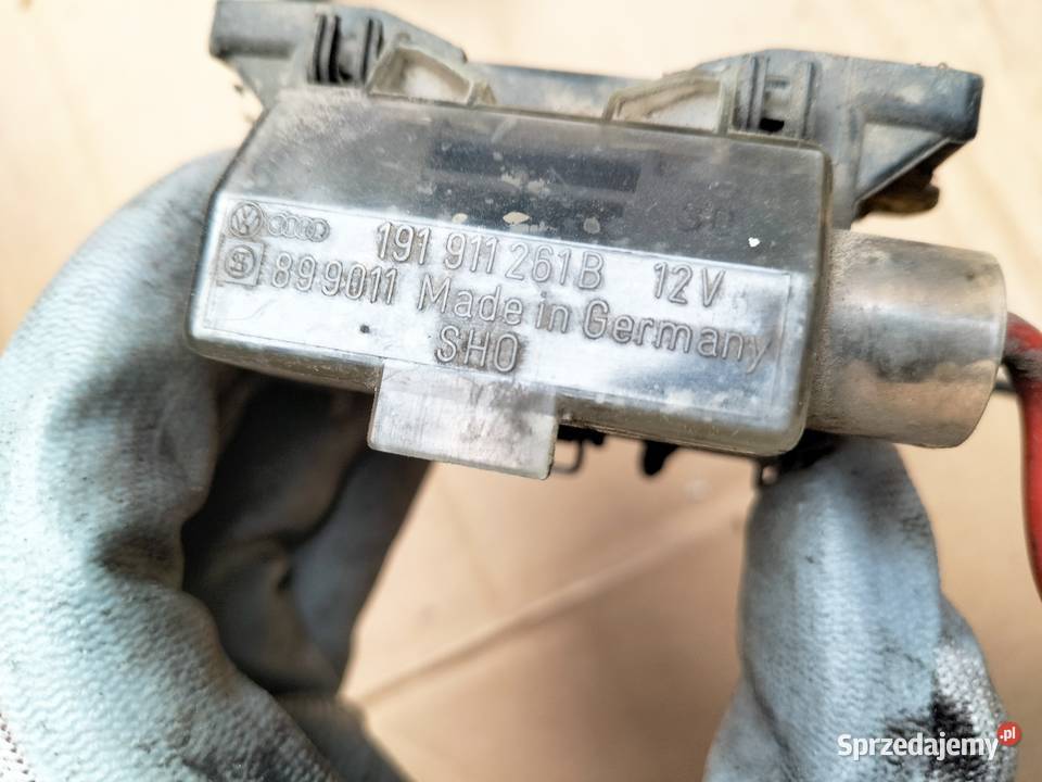 VW GOLF 2 3 PASSAT B3 B4 VW T4 T5 191911261B osobowe Kamień-Kolonia