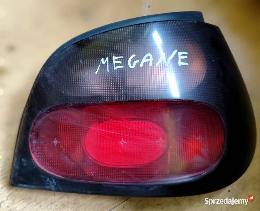 Renault Megane Lampa prawa tylna osobowe śląskie Żywiec