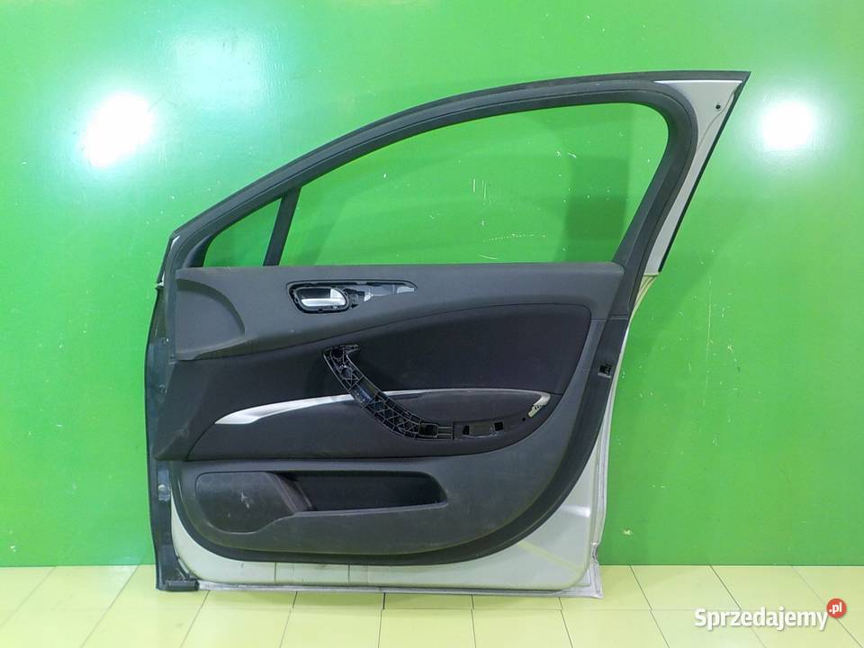 CITROEN C5 III 16 HDI 10r SEDAN 4D drzwi prawe