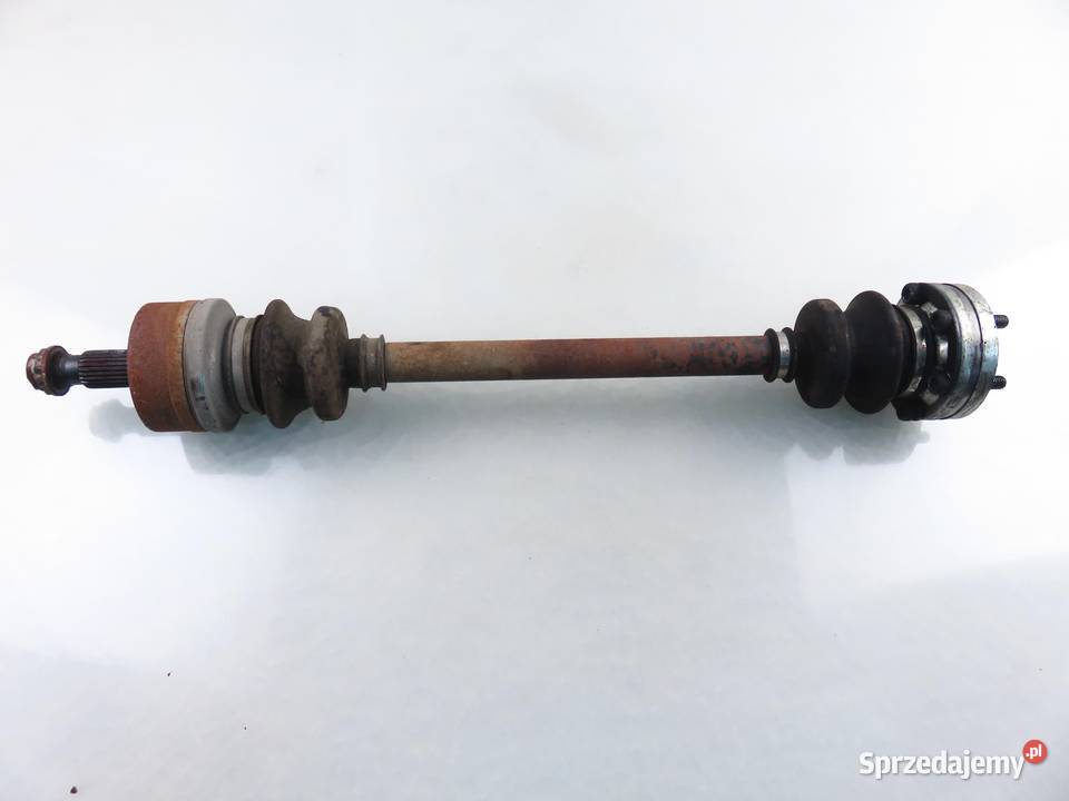 PÓŁOŚ PRAWA TYLNA MERCEDESBENZ W124 200 D sprzedam