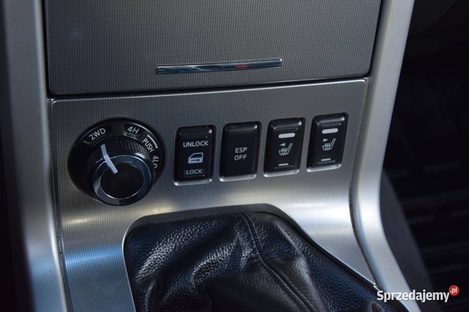NISSAN NAVARA D40 25 DCi Skóry Szyber hak nowe Zielona Góra